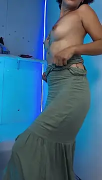 XXX chat uživo modela Emeril_