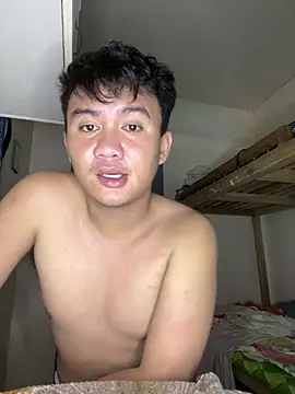 odlazir_kim Show Webcam
