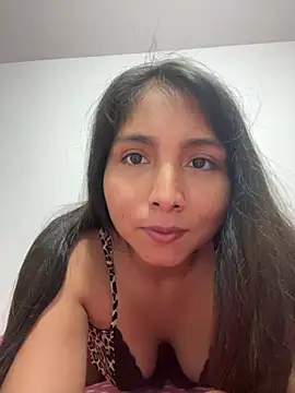 cami0907 Show in webcam