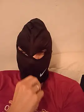 Pokazy przed kamerką – Olavo21cm