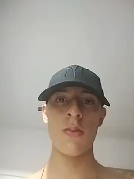 הופעת וובקאם של HotAndresCo