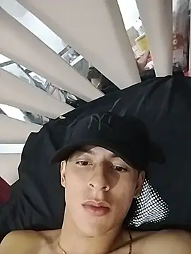 Show de HotAndresCo na webcam