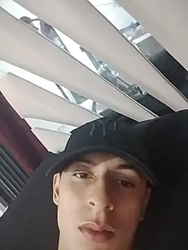 Show de HotAndresCo na webcam