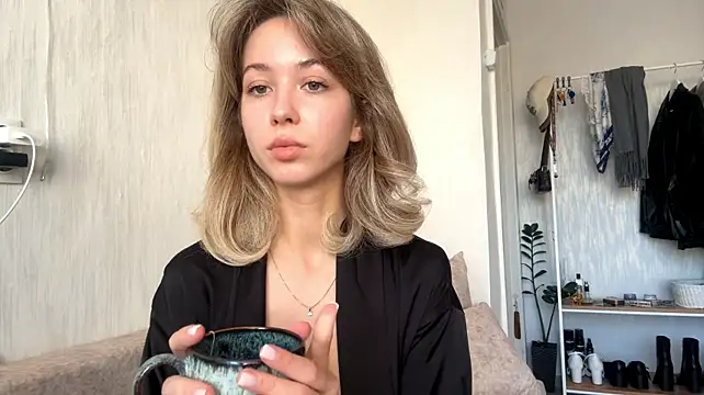 Sara_Bloservety Live XXX-Chat