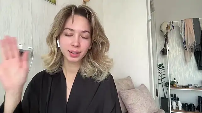 Sara_Bloservety Chat XXX live