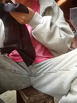 Pokazy przed kamerką – Bong_baby20