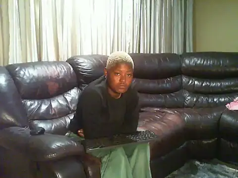 White-diamond12's Live XXX Chat