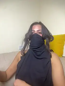 amira0 网络视讯表演