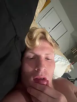 tylerwilsonn2: вебкам-шоу
