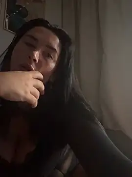 shakira-temptationxo Live XXX-chat