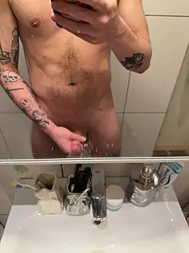 dick2small 网络视讯表演