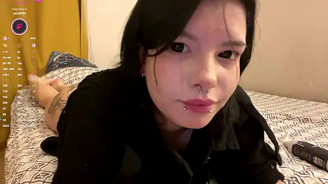 Cuddly_Kitten_ Webcamshow