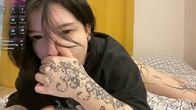 Cuddly_Kitten_ Chat XXX in diretta