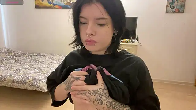 Cuddly_Kitten_ Webcamshow