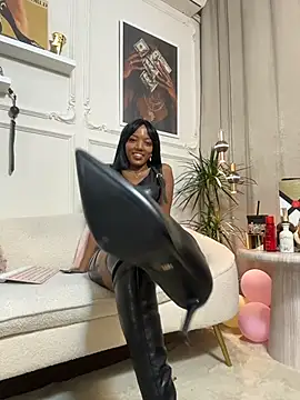 GoddessDreea Шоу с уебкамера