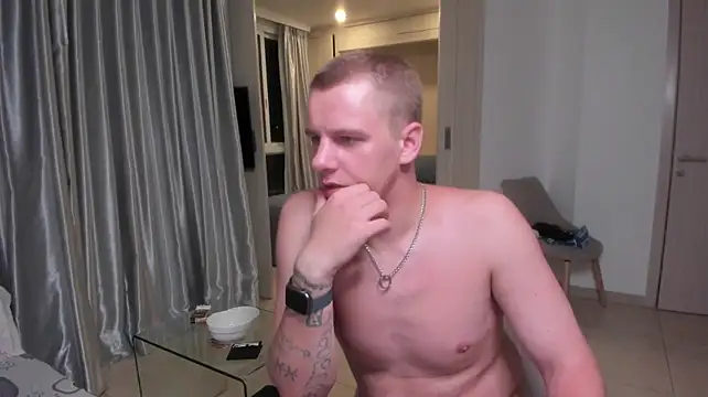 good_vibes_21 Show in webcam