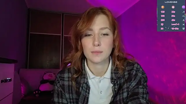 AmyFoxy: онлайн-секс-чат