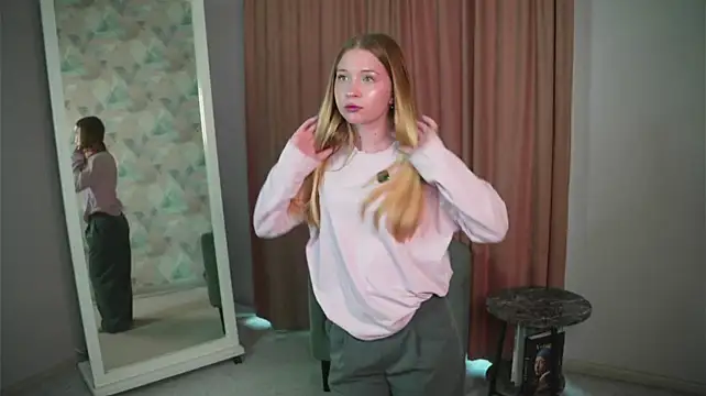 Chat +18 de OnitaHoglen ao vivo