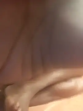 Show modela wet_xxxjude na web-kameri