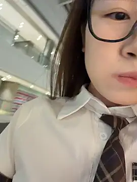 zhenzhu443's Webcam Show