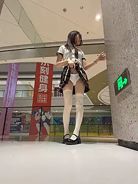 zhenzhu443 Chat XXX in diretta