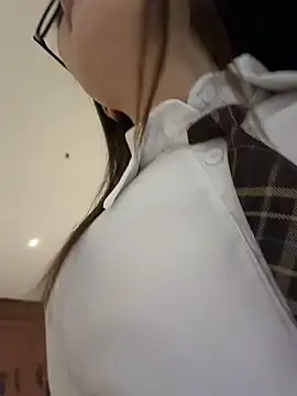 zhenzhu443's Live XXX Chat