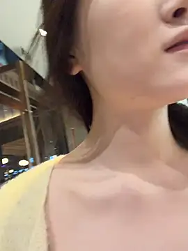 zhenzhu443 网络视讯表演