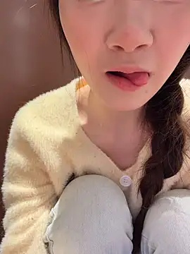 zhenzhu443 Show Webcam