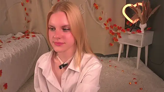 Вебкам-шоу lola_murmure