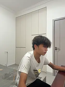 aliu229 在線直播表演