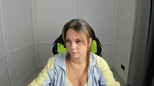 TessaSpring Webcam show