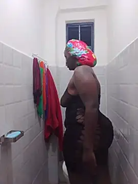 Show modela Wairimu1 na web-kameri
