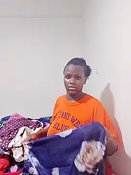 Wairimu1 Show in webcam
