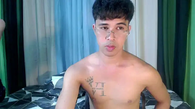 Hunky_Jayxxx – webcam-show