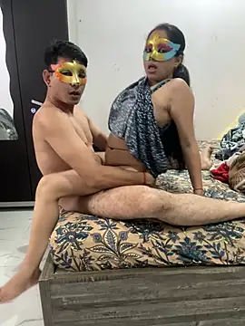 Pertunjukan Kamera Web Mr_Mrs_Zed