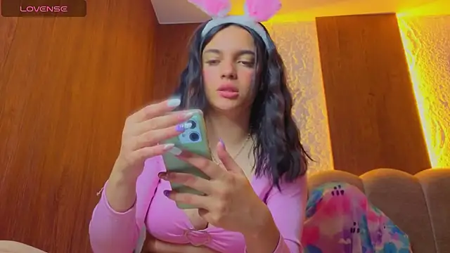 Chat +18 de Julietha_Foxter_v ao vivo