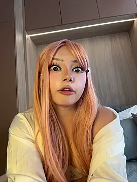 XXX chat uživo modela dani-nari