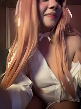 dani-nari Chat XXX live