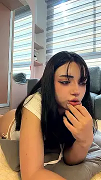 dani-nari's Webcam Show