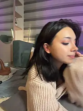 dani-nari's Webcam Show