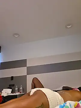 הופעת וובקאם של Buybyekitty