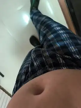 Webkamerová show soyyoelque4
