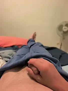 Show modela soyyoelque4 na web-kameri