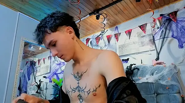 Axel_Ryder Adlı Modelin Web Kamerası Şovu