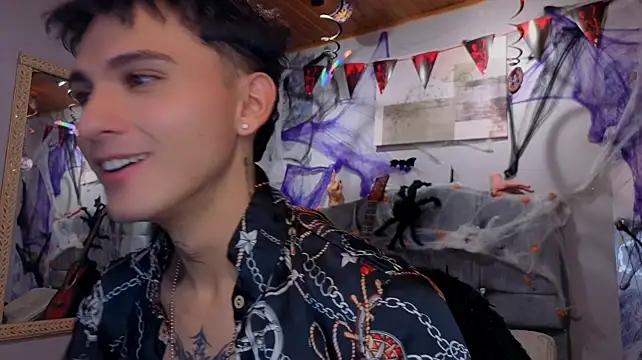 Axel_Ryder Adlı Modelin Web Kamerası Şovu