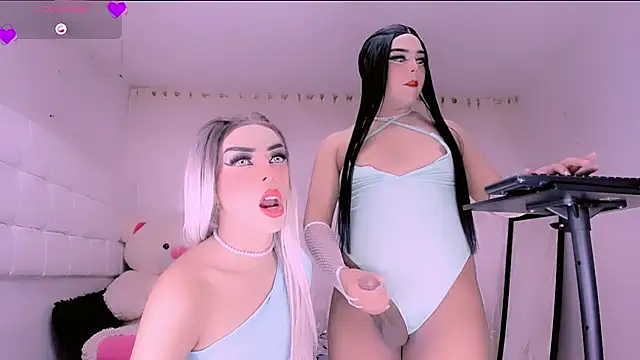 Pokazy przed kamerką – Alanna_Shofia_