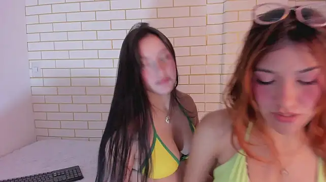 Be_dominated's Webcam Show
