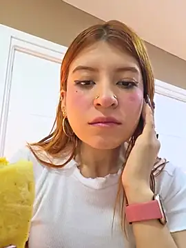 แชท XXX สดของ Amberr_Foxx_