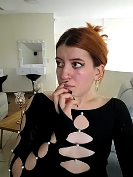 XXX chat uživo modela Amberr_Foxx_