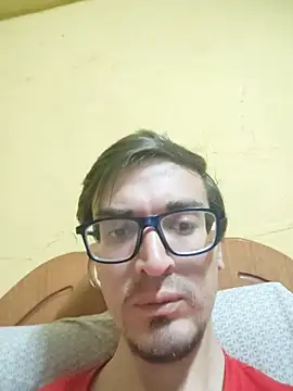 Hexenbane_02: διαδικτυακό σόου στην κάμερα
